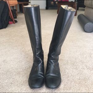 Frye Melissa Button Back Zip