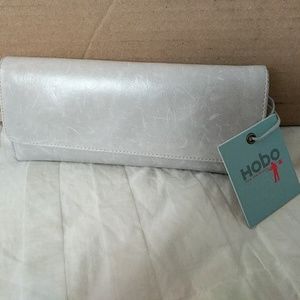 HOBO Wallet Sadie Trifold in Cloud color