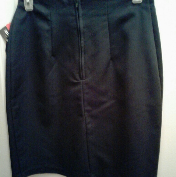 Hunter green pencil skirt - Picture 4 of 4