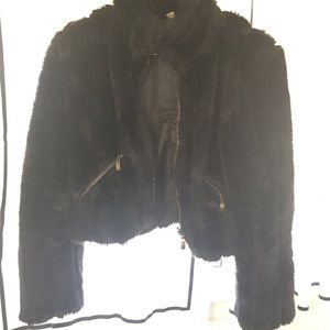 FAUX FUR CROP JACKET
