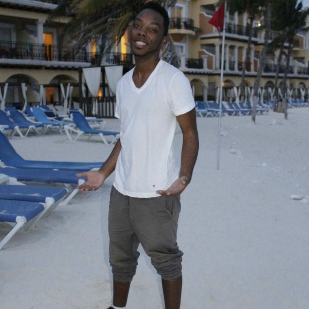 Meet your Posher, Moreno