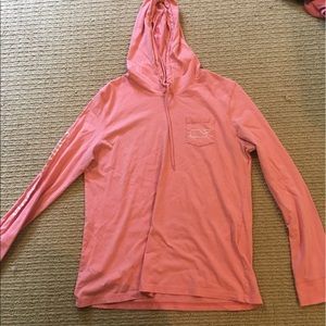 Vineyard vines hooded tshirt