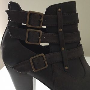 Zip-Up Ankle Boots