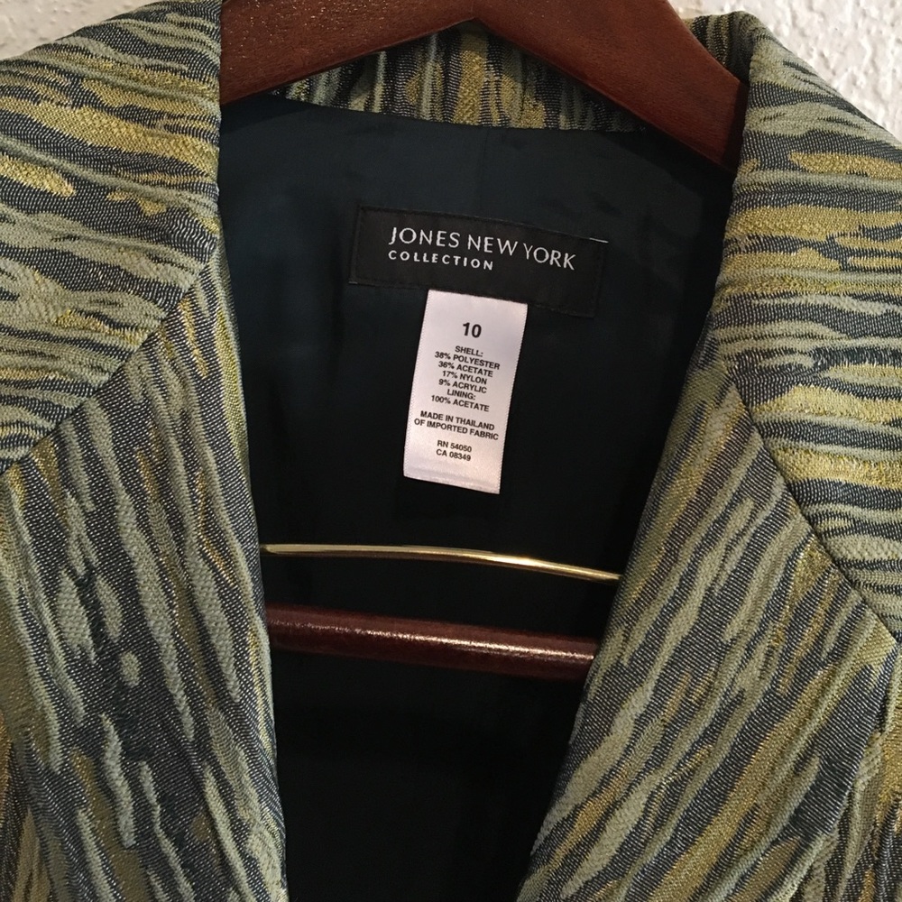 Jacket - Picture 2 of 4