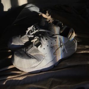Women's Nike air huaraches