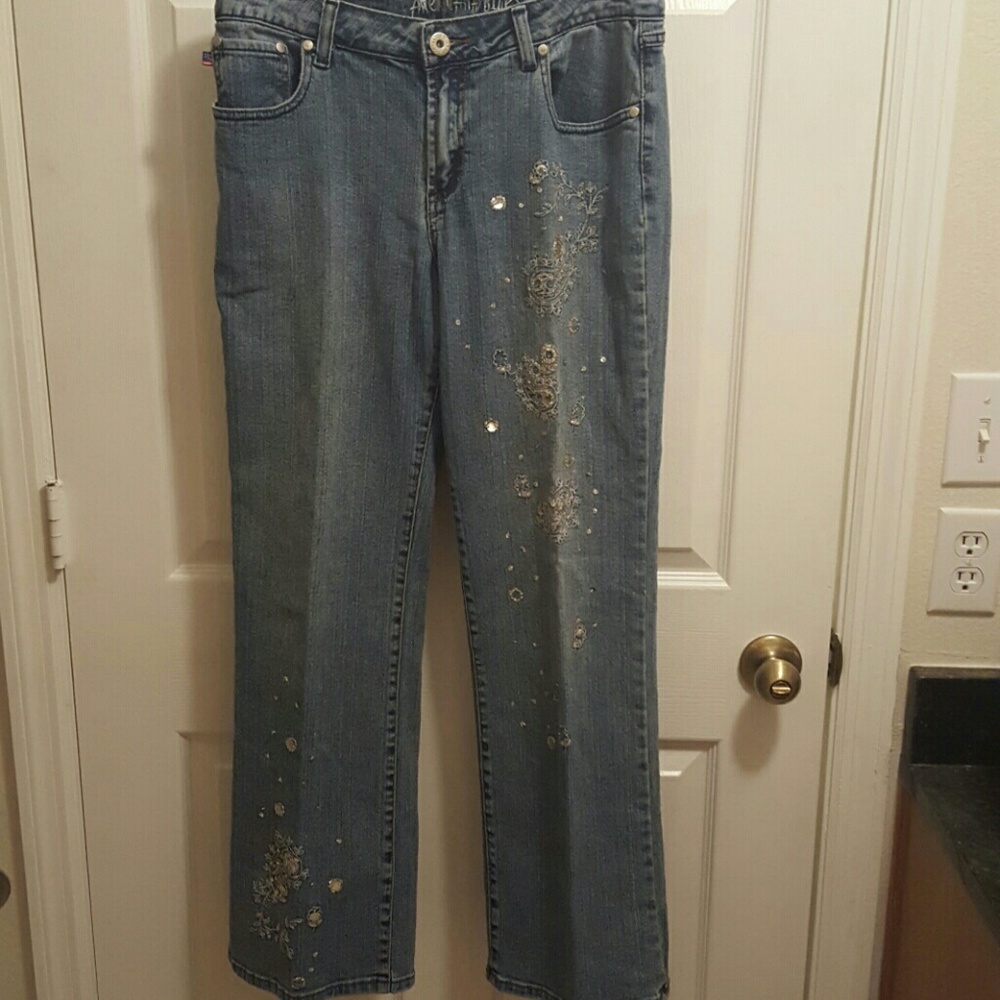 Americana blues embroidered size 13