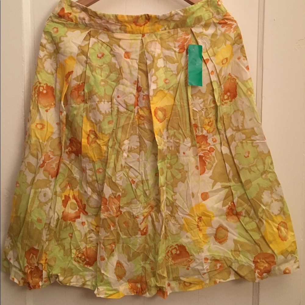Benetton floral skirt size 46 (12)