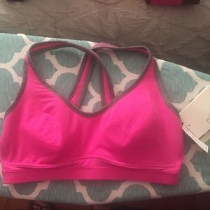 Gap fit sports bra