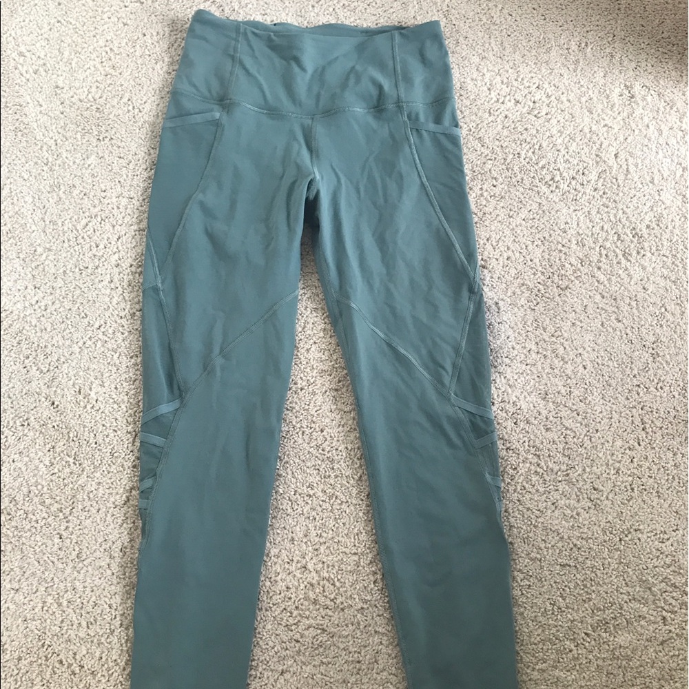 BNWOT Victoria's Secret high rise knockout tight-M