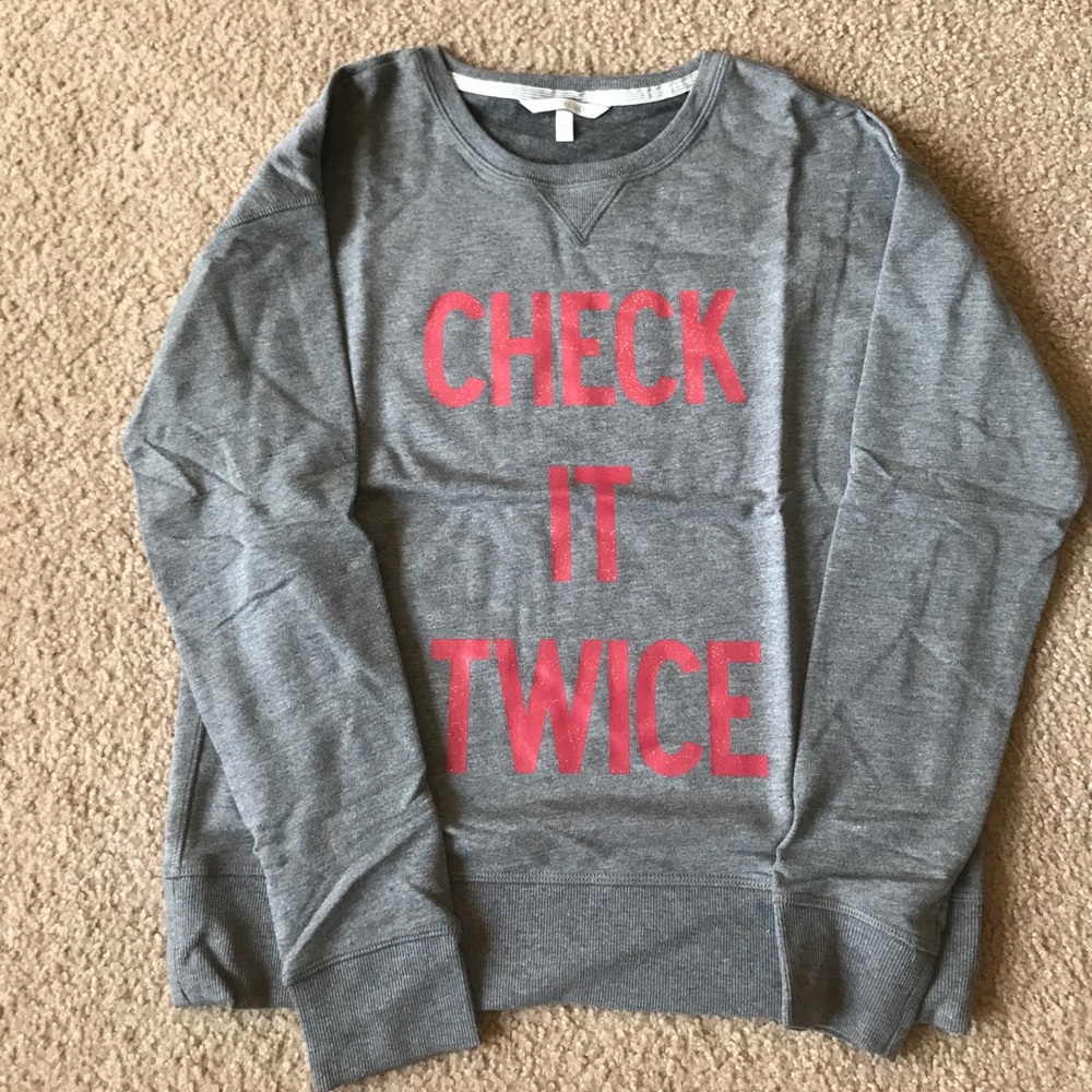VS GREY SWEATSHIRT