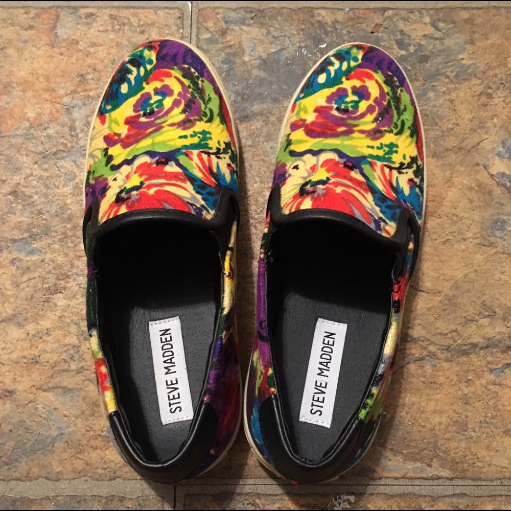 Steve madden floral sneaker