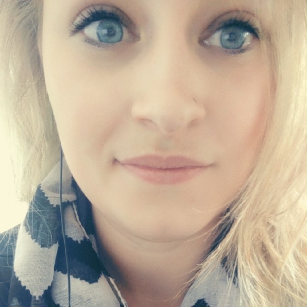 Meet your Posher, Makenzie