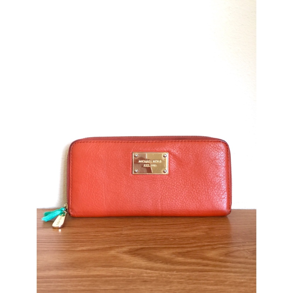 Michael Kors wallet w/ tassel