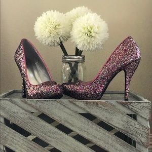 Glitter pumps