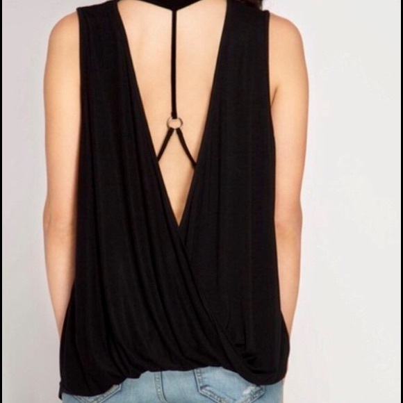1 left ‼️Black keyhole swing tank - Picture 3 of 4
