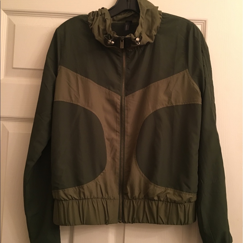 90 degrees by Reflex two toned green windbreaker