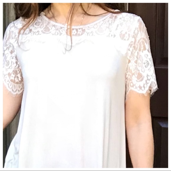 ✨ONE HOUR SALE✨lace trim tunic - Picture 6 of 6