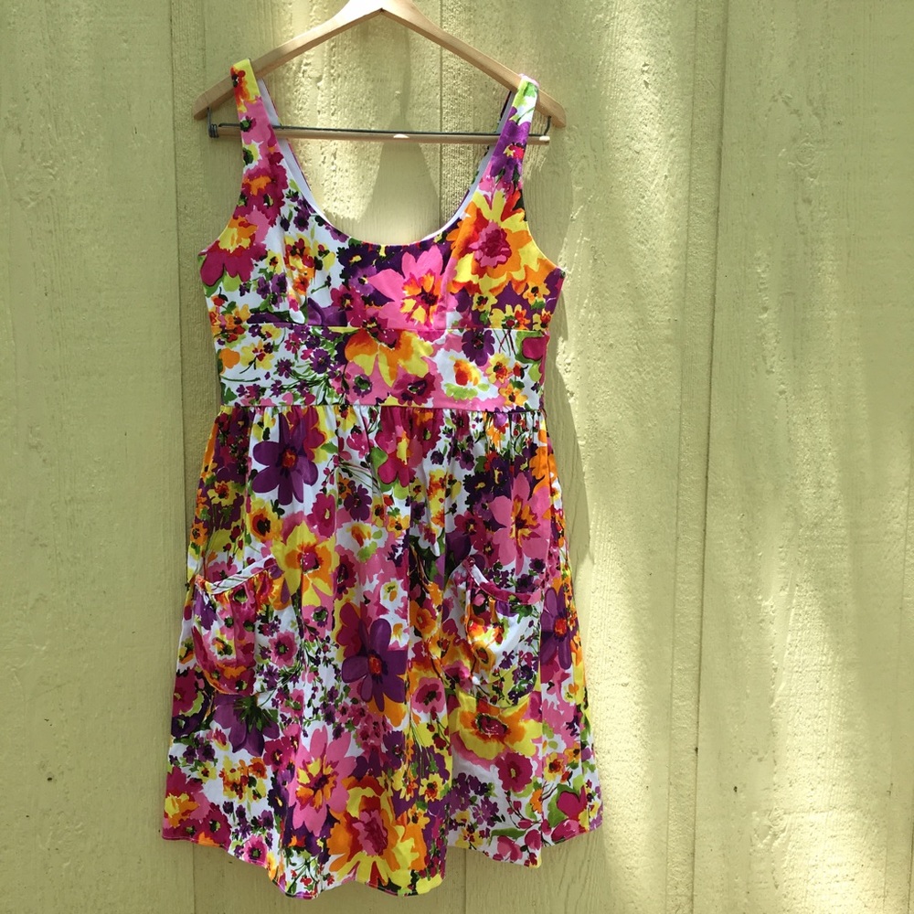 Floral Pocket Dress size 12