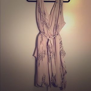 Blush pink/tan dress with black geometric pattern