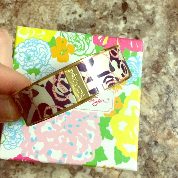 Lilly Pulitzer Jewelry - Lily Pulitzer bangle bracelet
