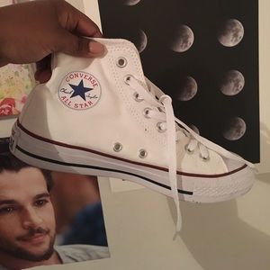 WHITE HI TOP CONVERSE