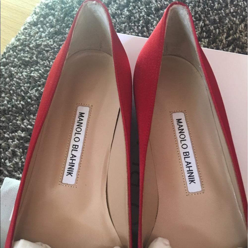 Manolo Blahnik Hangisi Medium Red Satin Flats, 39 - Picture 3 of 7