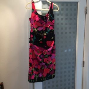 Floral bodycon dress! Think Mad Men!