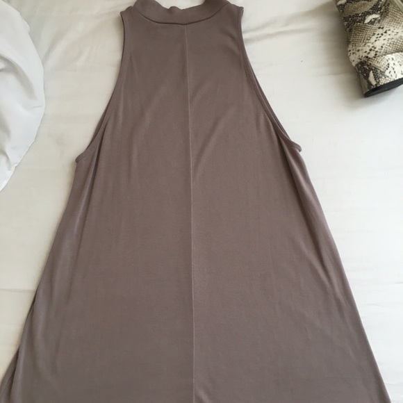 Mauve High neck tank (SOLD) - Picture 4 of 7