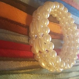 Vintage Pearl Bracelet
