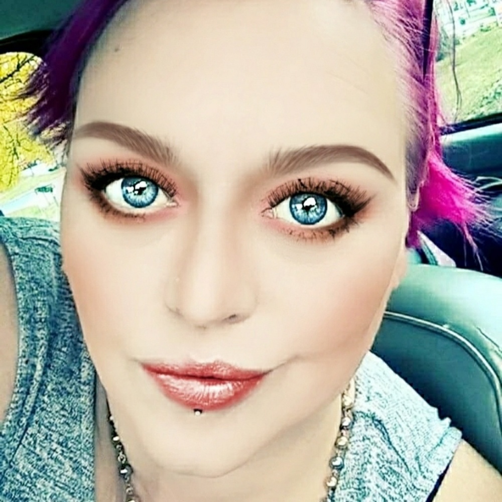 Meet your Posher, Cortney