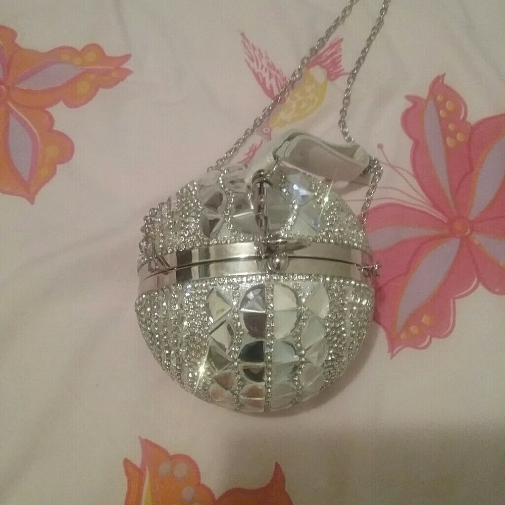 "Make an offer" Fashionable Silver Bag