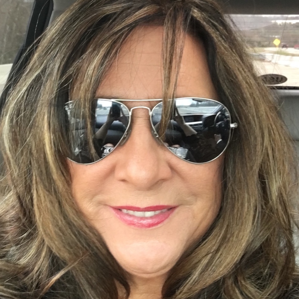 Meet your Posher, Alicia