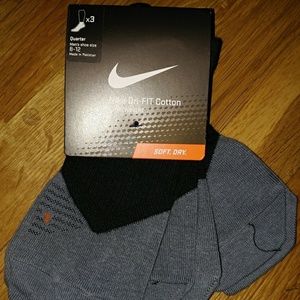 3 Pair New Nike Quarter Socks Size Large