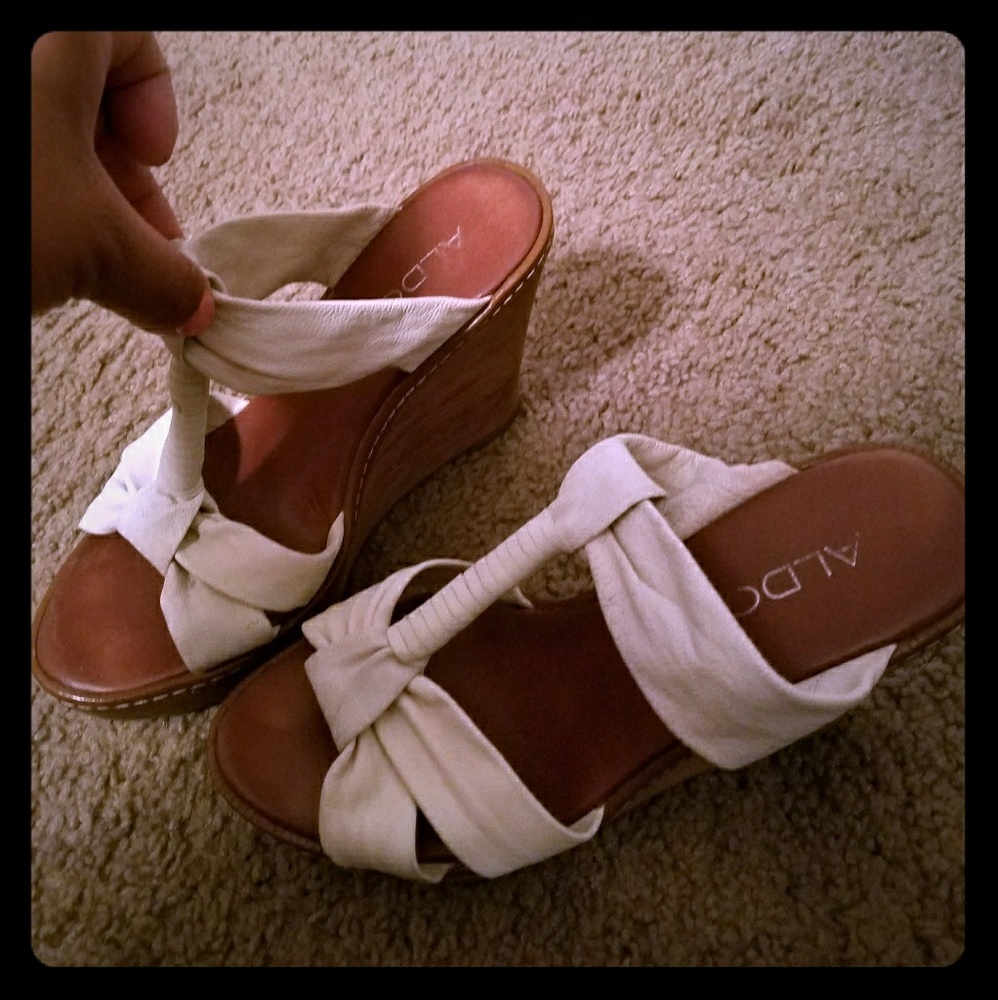 Aldo wedges