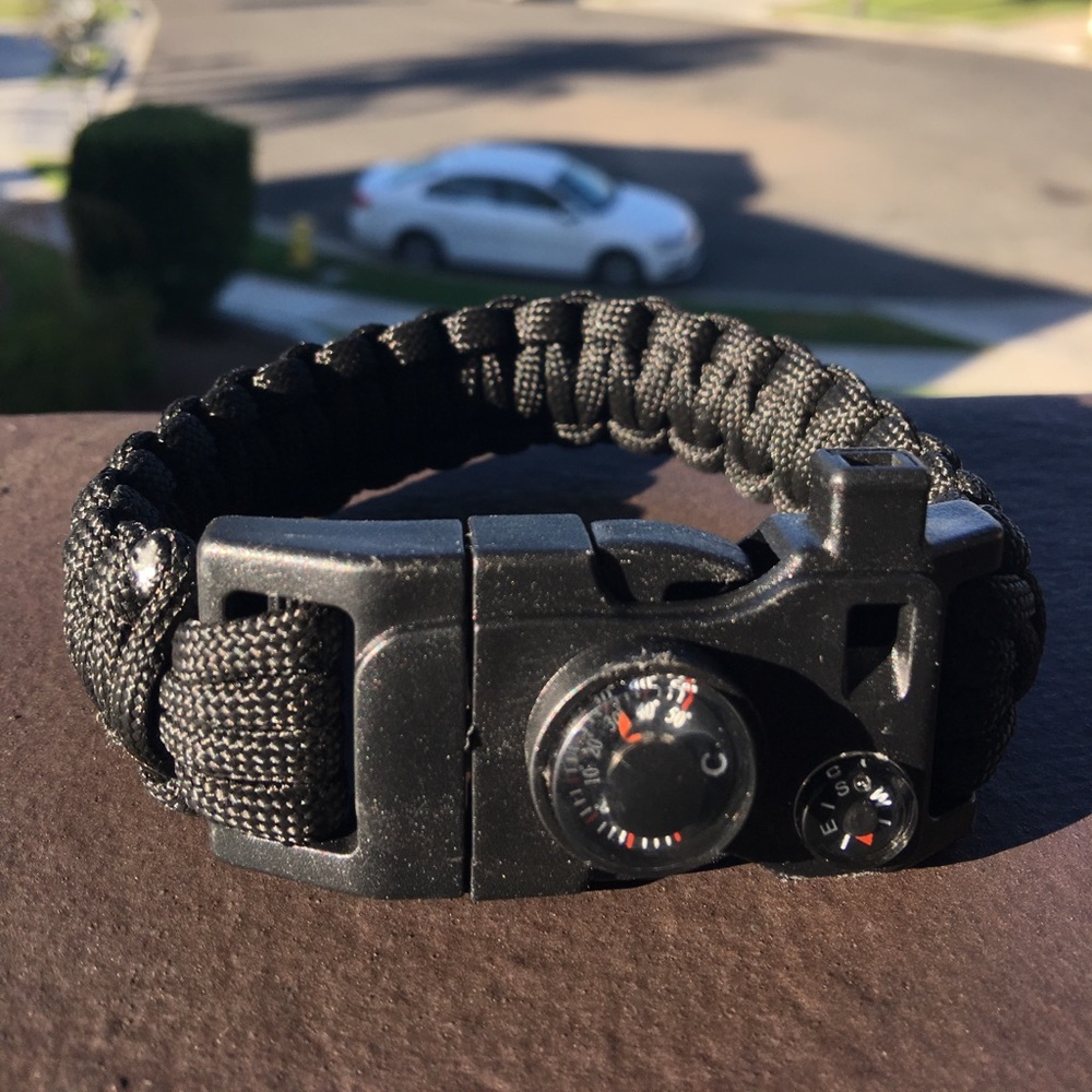 15 in 1 Paracord Survival Bracelet