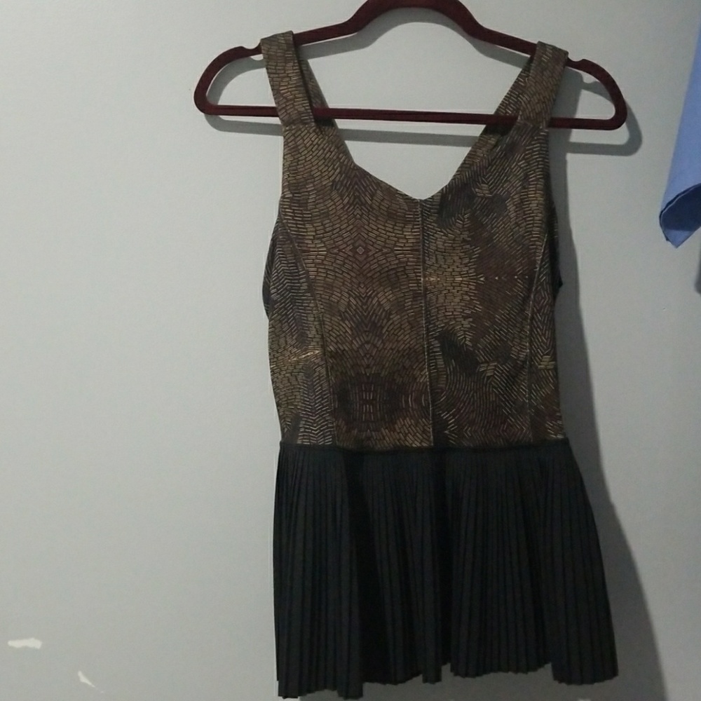 Lululemon golden goddess peplum