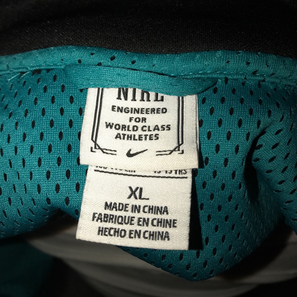 Nike warm up jacket - Picture 3 of 3