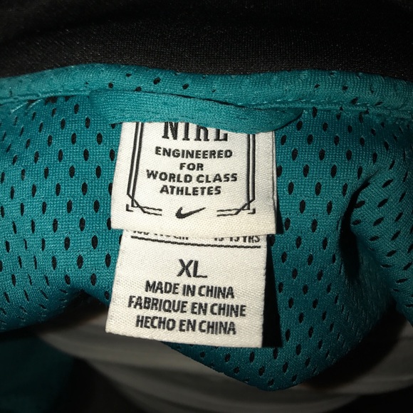 Nike warm up jacket - Picture 3 of 3