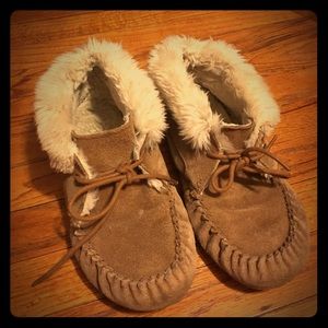 Fur Trim Moccasin Slippers