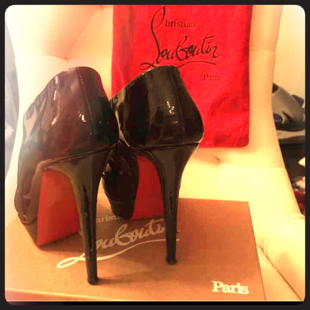 Authentic Louboutin booties. 10.5 but fits 9