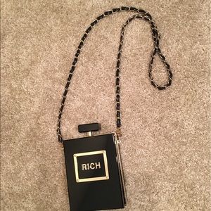 Cute clutch