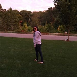 Meet your Posher, Abbie