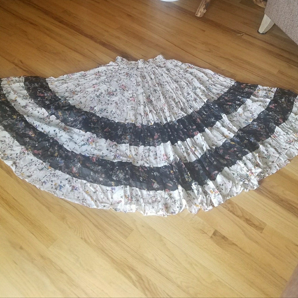 Hola Peasant Maxi Skirt - Picture 3 of 3