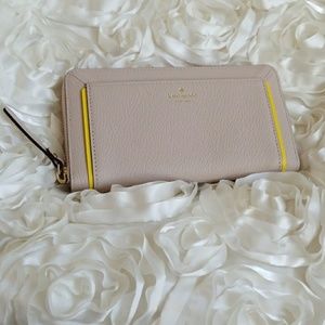 Kate Spade Garrett Stree Neda wallet NWT