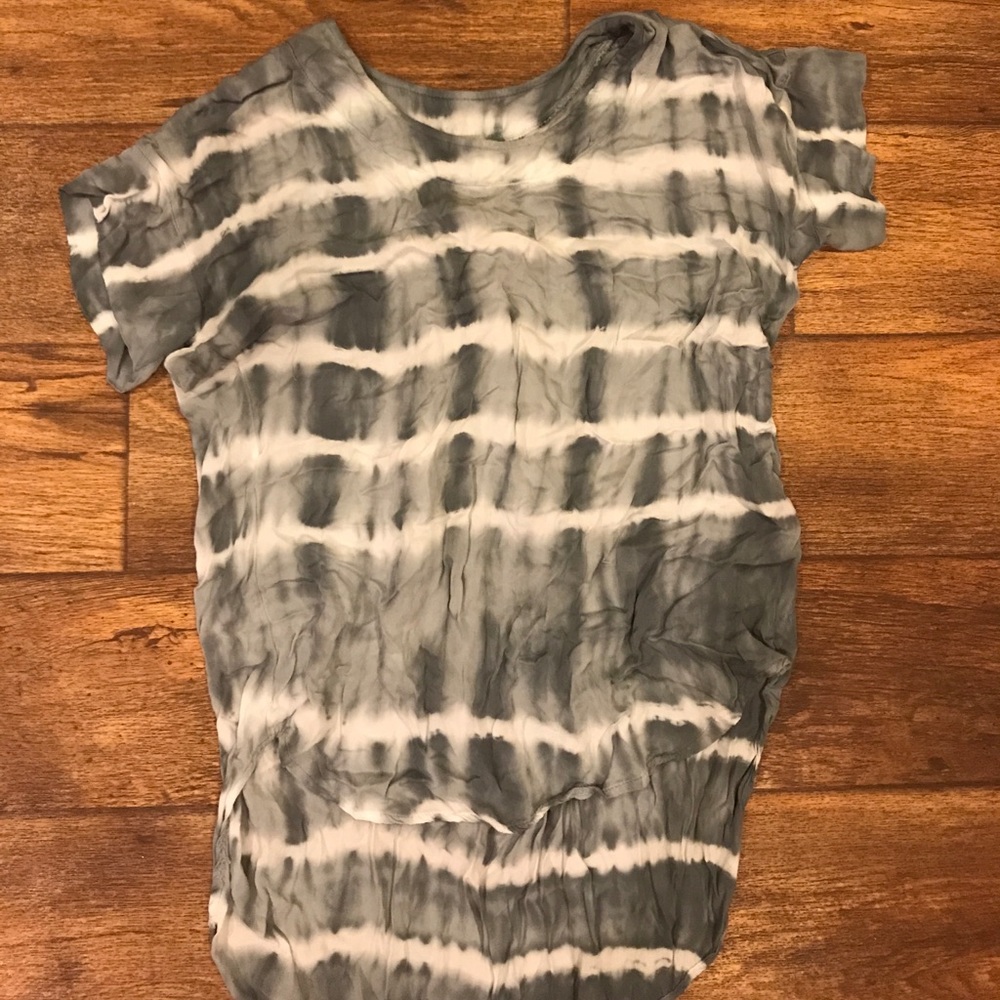 Faded blue and white tie die style top