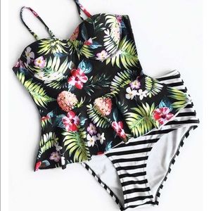 Cupshe Hawaiian tankini set, xxl
