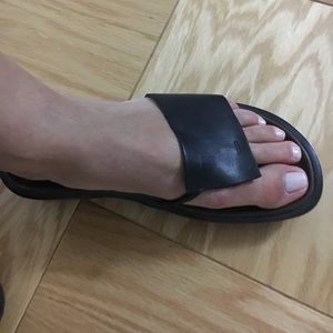 Donald Pliner leather sandals