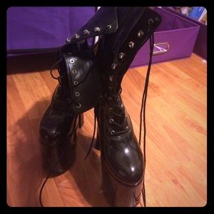 Shiny Leather Platform Boots