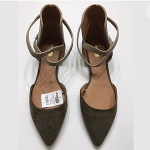 Charlotte Russe Pointed Toe Flats Sz 10