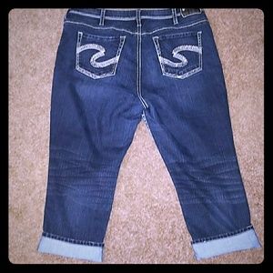 Plus sized silver cropped pants